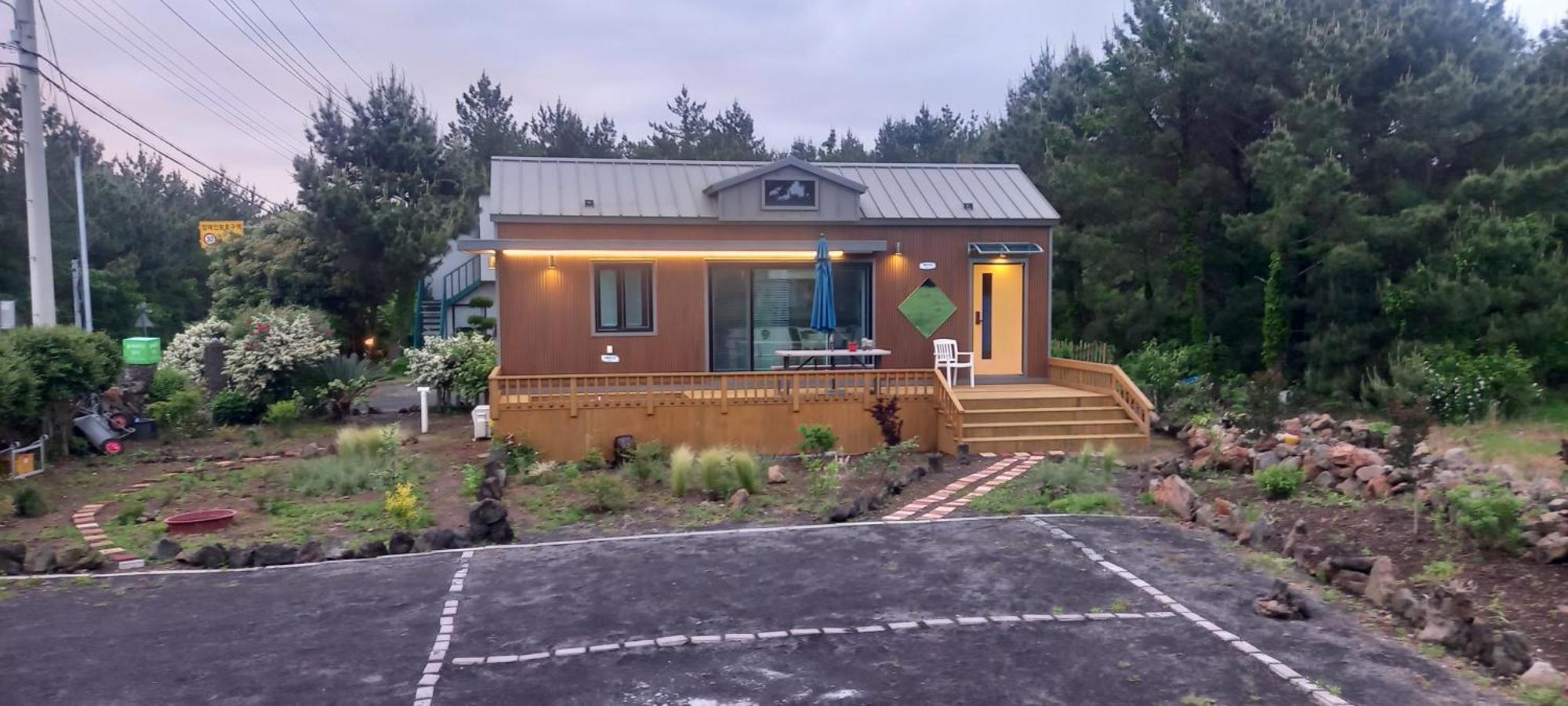 Hamdeok Pool Villa Pension Jeju Buitenkant foto